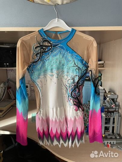 Костюм для фигурного катания/худ.гимнастики