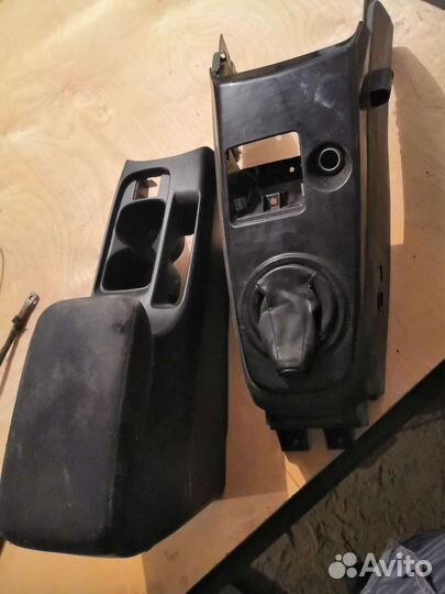 Центральная консоль lancer 9