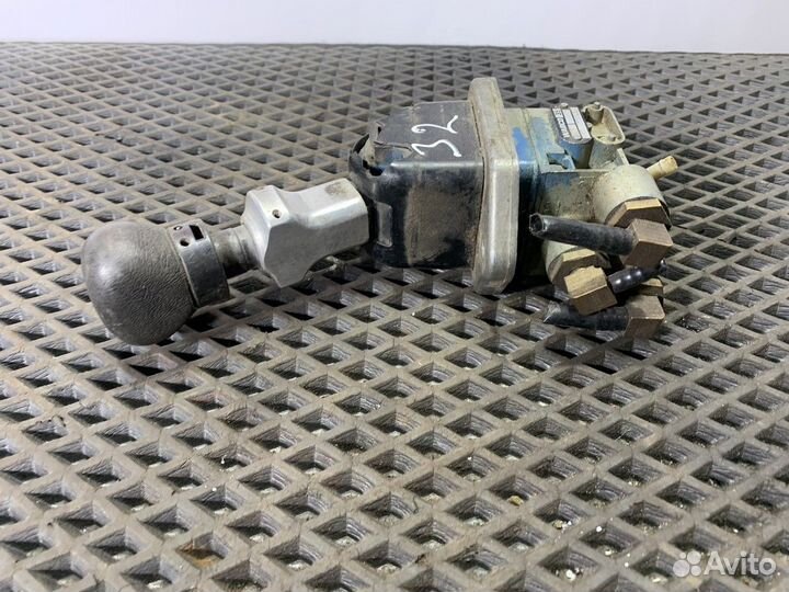 Кран ручного тормоза Daf 95XF