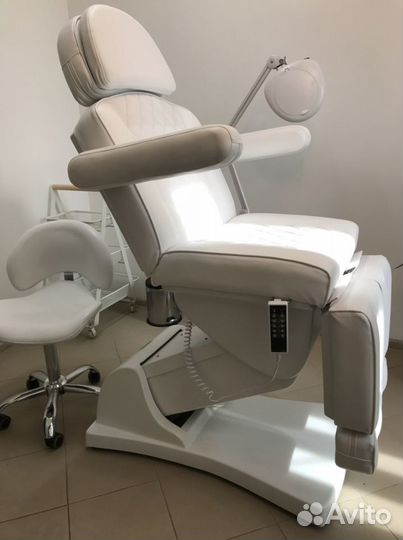 Премиум педикюрное кресло кушетка