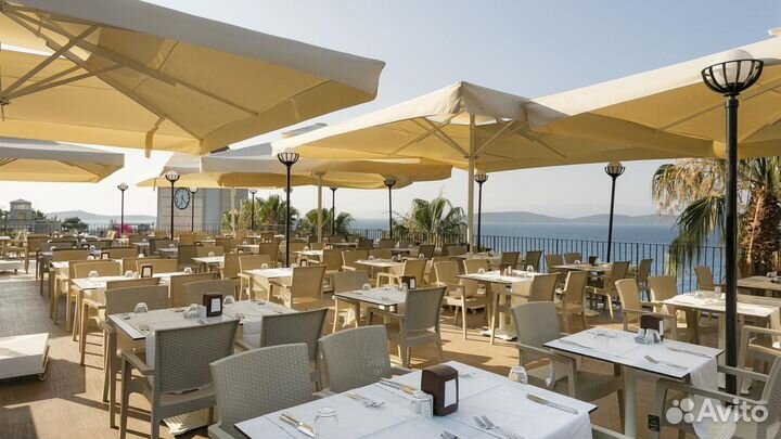 Зонт для кафе и ресторана на центральной опоре