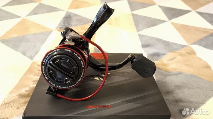 Катушка для спиннинга KastKing Sharky III (с.4000)