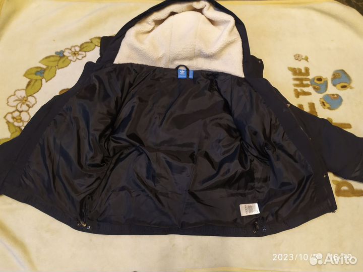 Пуховик адидас