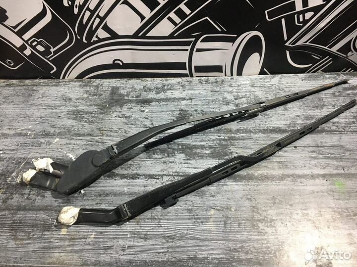 Поводки стеклоочистителя в сборе Mercedes W220