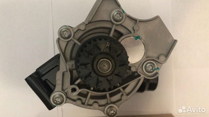 Помпа VAG усиленная в алюминиевом корпусе