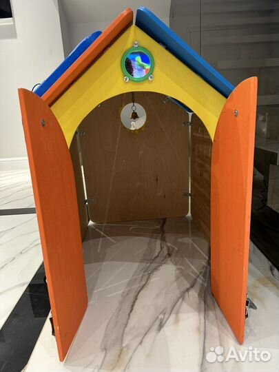 Бизиборд-дом