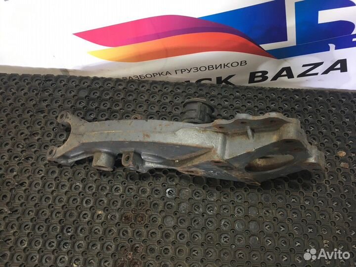 Кронштейн реактивной тяги левый Daf XF105