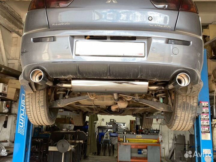 Раздвоенный выхлоп на мицубиси лансер