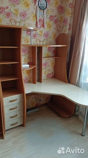 Компьютерный стол