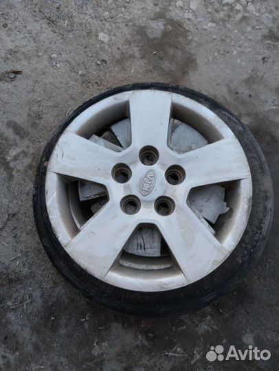 Оригинальные диски с колпаками на Киа