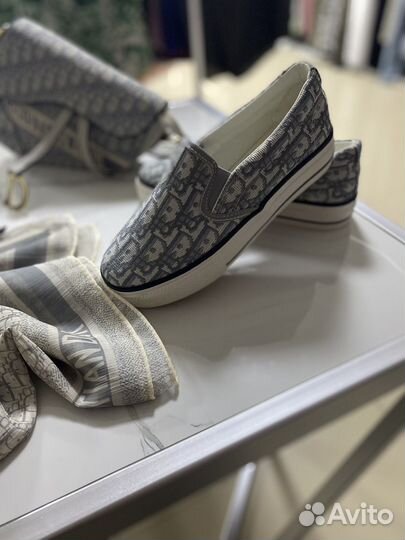 Кеды,сумка,шарф,ремень