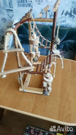 Игровой стенд для попугая