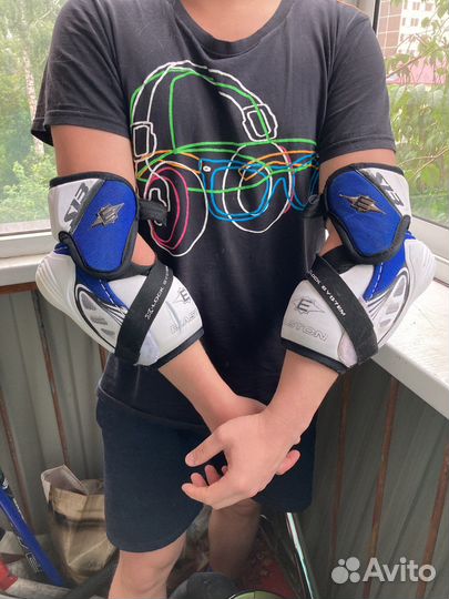 Налокотники хоккейные easton s13