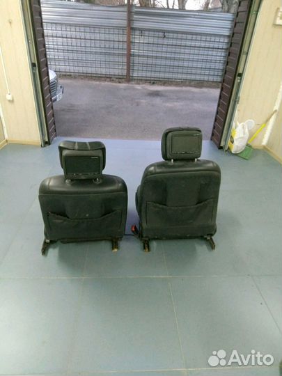 Детали салона мерседес 221