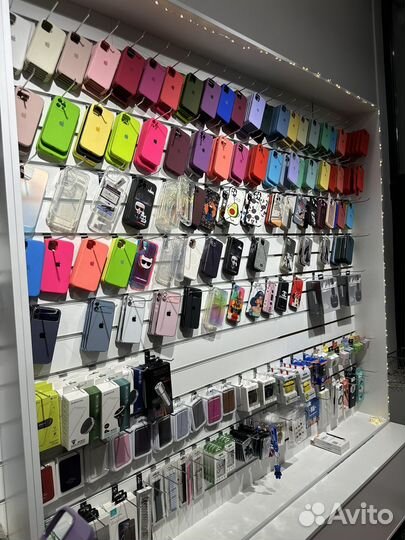 Чехол на iPhone