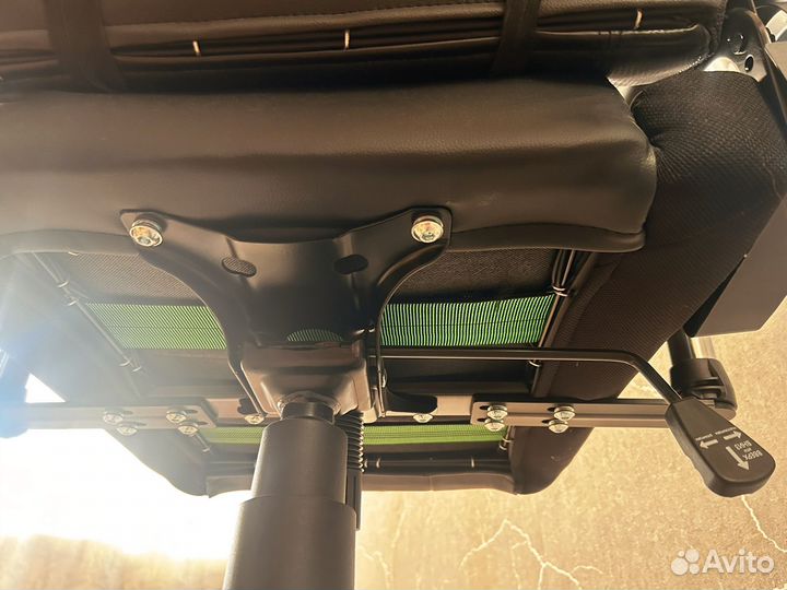 Компьютерное игровое кресло