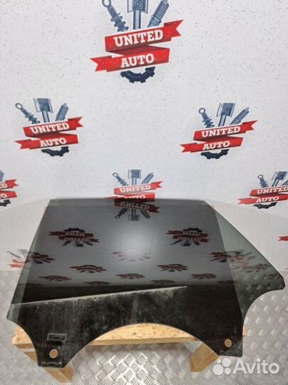 Стекло двери заднее левое Audi Q8 tfsi 2020