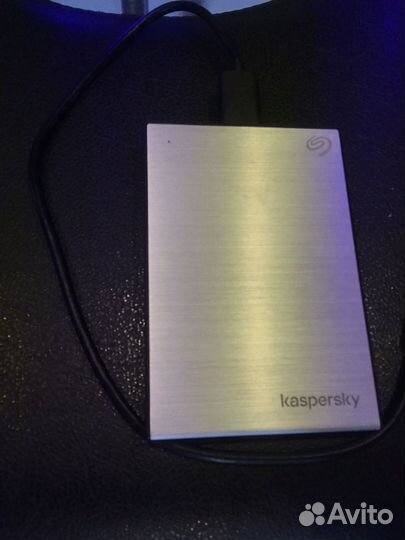 Внешний жесткий HDD Seagate backup plus slim 1Tb
