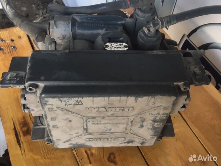 Модулятор тормозной на Мерседес