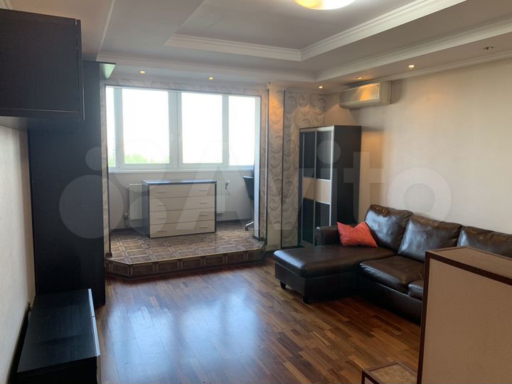 2-к. квартира, 66,9 м², 10/17 эт.