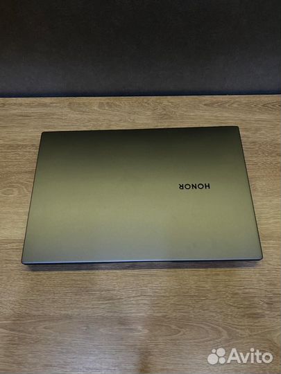 Ноутбук honor MagicBook X 14 i3/8/256 Space Gray