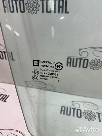 Стекло двери переднее правое Chevrolet Cruze J300
