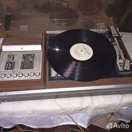 Проигрыватель винила Мелодия - 103 М Стерео, СССР