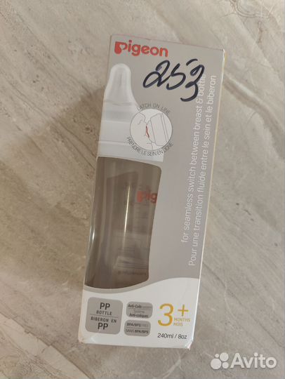 Бутылочка для кормления 240мл Пиджен, PP новая
