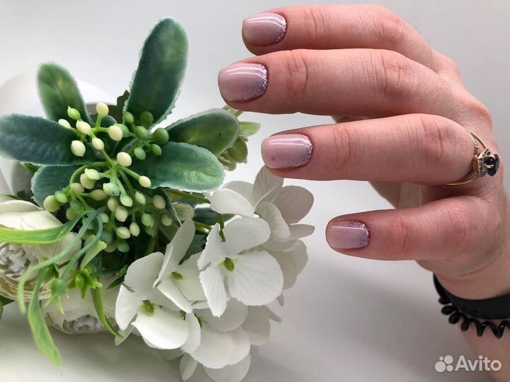 Маникюр и педикюр