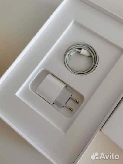 iPad 8 поколения 32gb