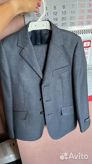 Костюм школьный на мальчика р128