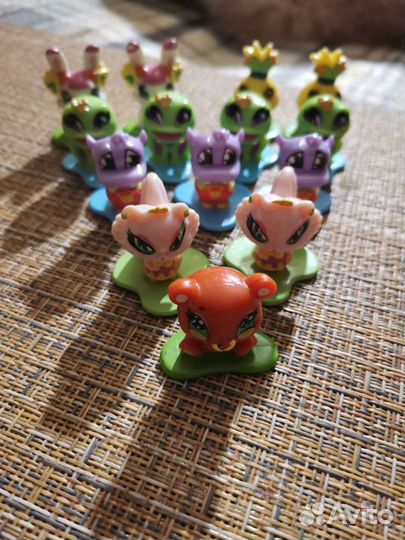 Игрушки из киндера 90х и современные