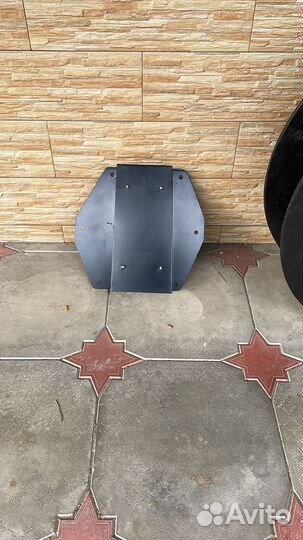 Запасное колесо на УАЗ Патриот/ Муляж запасного ко