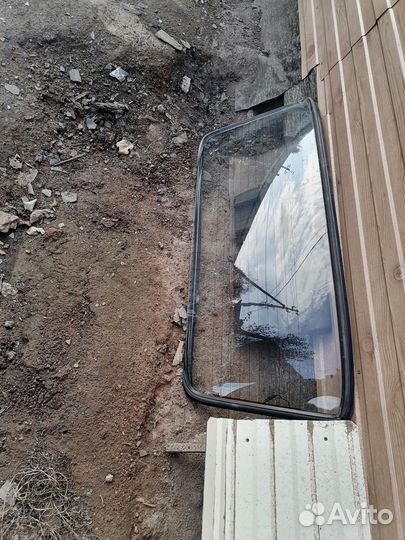 Заднее стекло ваз 2107