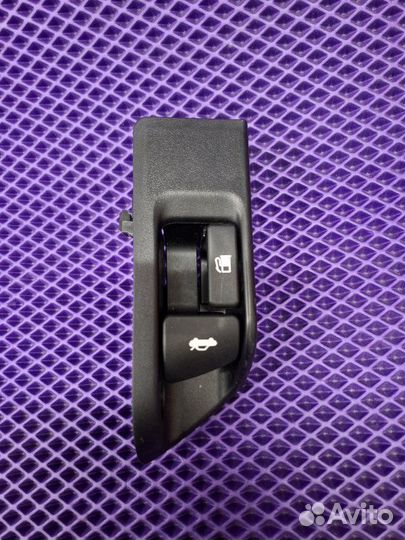 Ручка открывания бензобака Toyota Camry AVV50