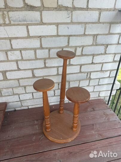 Подставка под цветы