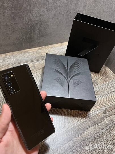 Samsung Galaxy Z Fold2, 12/256 ГБ