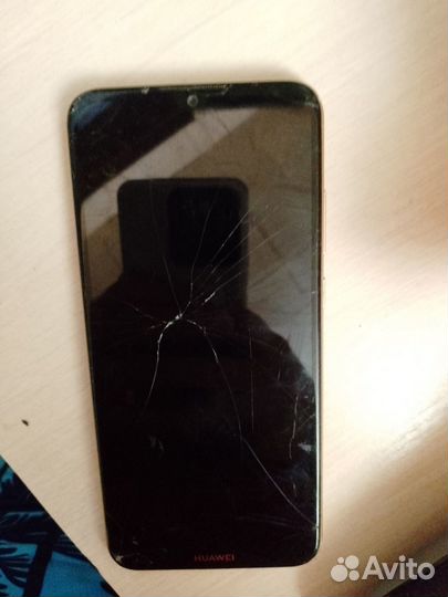 HUAWEI Y6 (2018), 2/16 ГБ