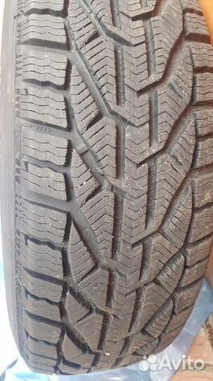 Kormoran Snow 215/60 R16