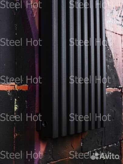 Вертикальный дизайнерский радиатор Steel-Hot от за