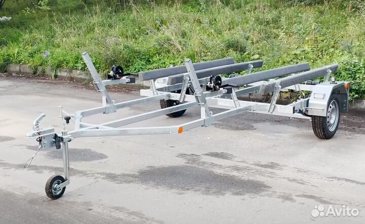 Прицеп для 2 гидроциклов лав 81015A