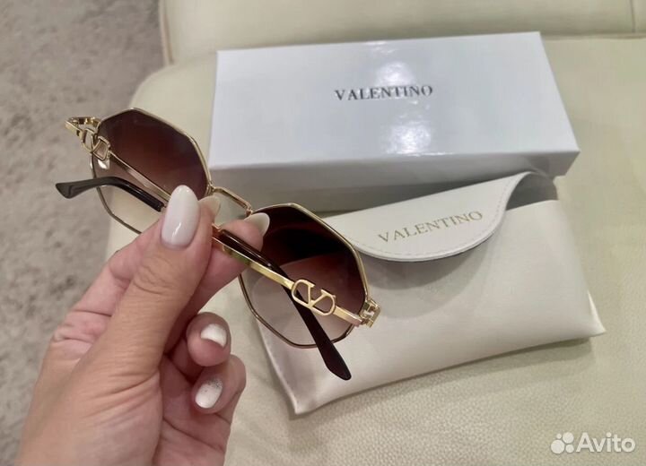 Женские солнцезащитные очки