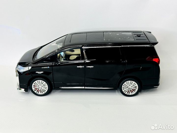 Инерционная машинка Toyota Alphard 1:18 металл