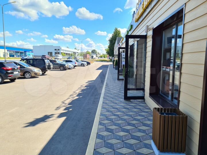 Торговая площадь, 65 м²