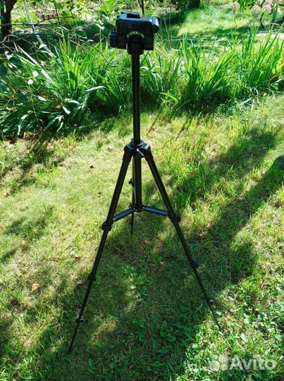 Штатив трипод для фото-видео камеры б/у