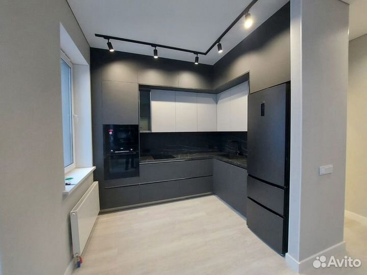 Кухня в потолок