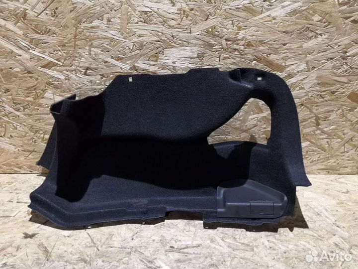 Обшивка багажника правая Volvo S60 2012