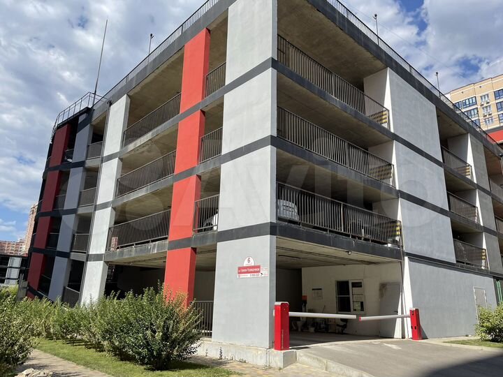 Машиноместо, 14 м²