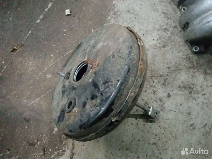 Вакуумный усилитель тормозов Рено логан 1
