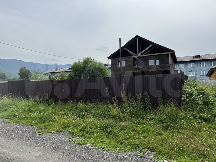 Дом 164 м² на участке 5 сот.